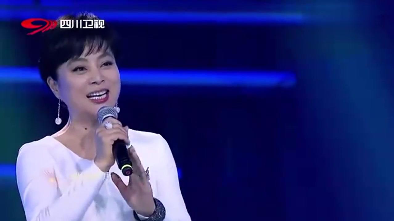 围炉音乐会李玲玉这首牧野情歌曾在春晚上唱过优美动听