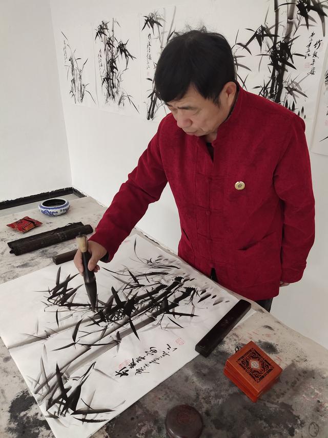 同舟共济——华夏一支笔王立江老师为抗疫白衣天使捐赠精品画作