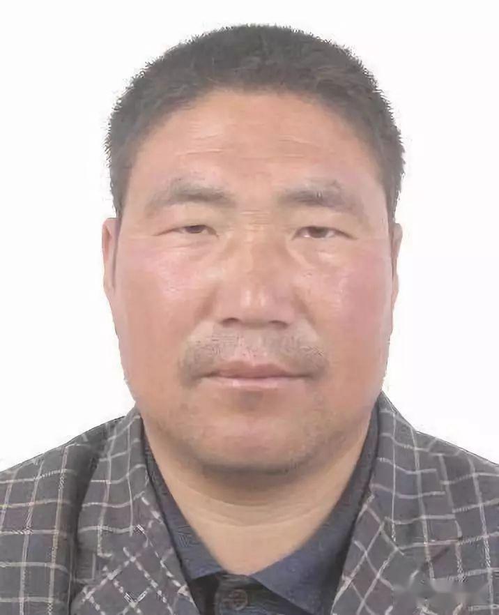 马成彪,男居民身份证号:632124197107032537户籍所在地:青海省西宁市