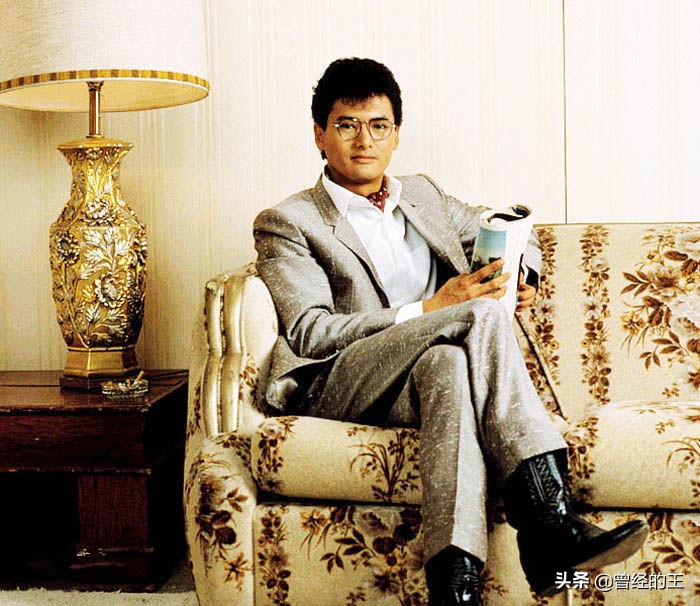 一组老照片:18岁的周润发,1986年小马哥也成为了影迷的偶像-搜狐大视野-搜狐新闻