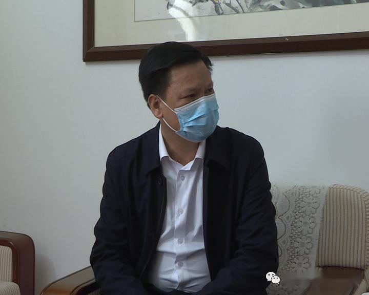 曾晓佳,洪锡鸿督导陂洋镇脱贫攻坚工作