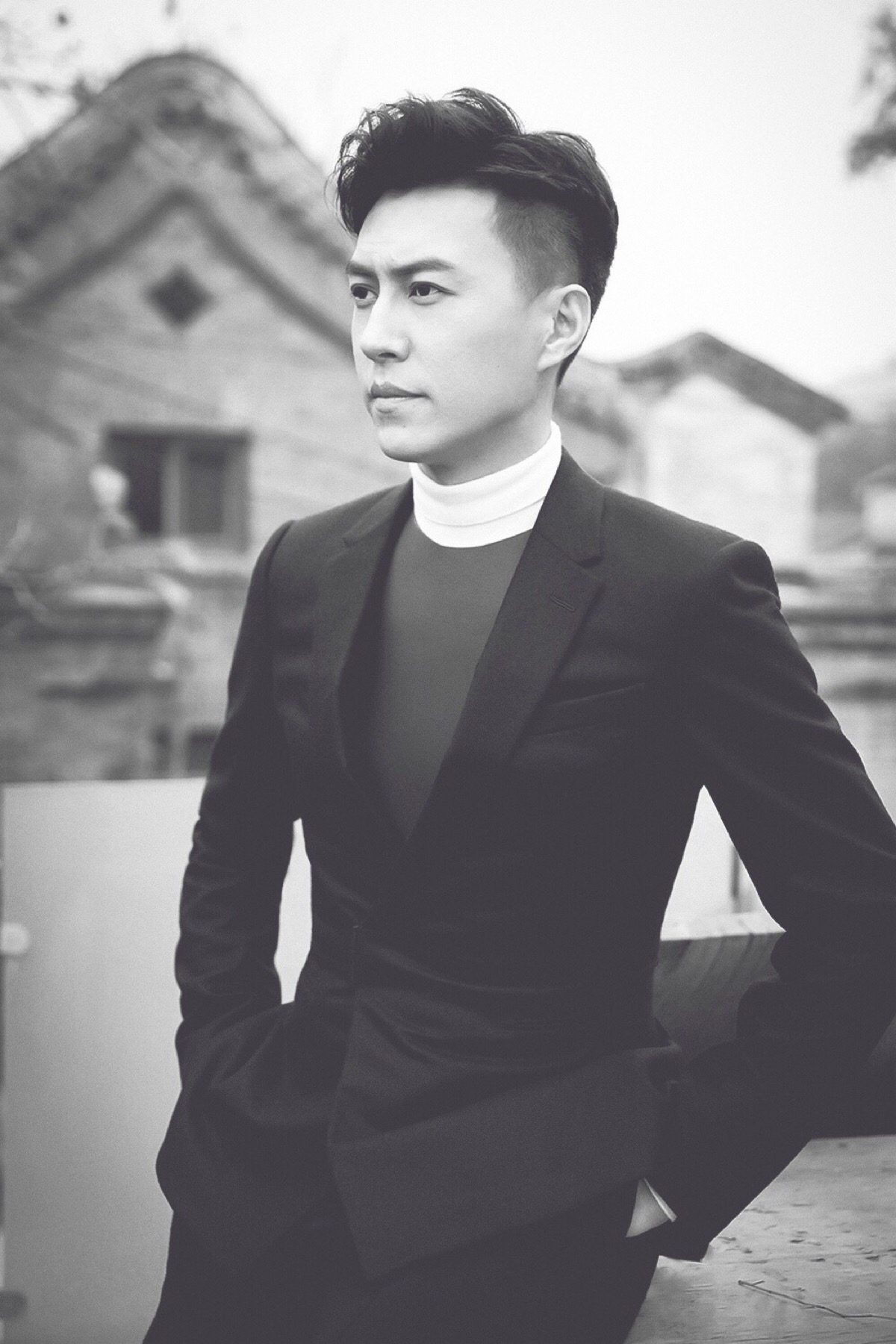 中内地著名男演员靳东的演绎生涯和经历一起来了解
