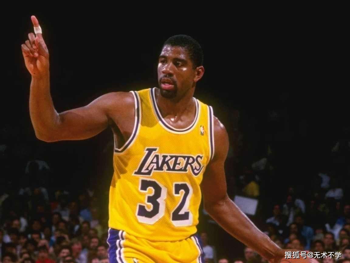 菜鸟赛季20岁的魔术师为什么能成为史上最年轻fmvp