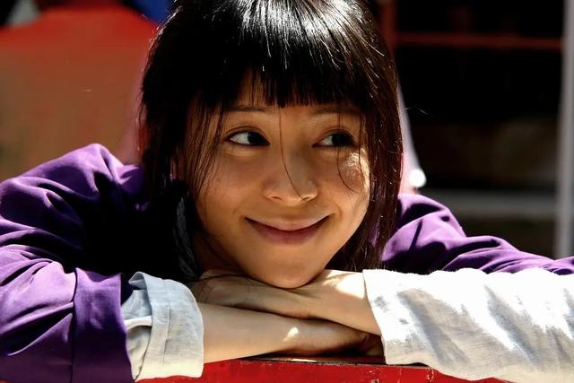 《红河》:时代环境下,边缘人群的情感诉求_阿桃