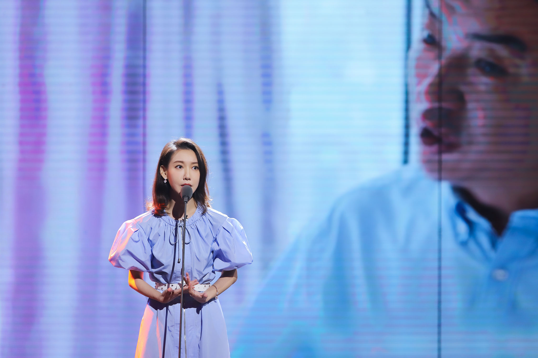 高露声临其境还原宫蓓蓓超快语速获赞吵架听不够