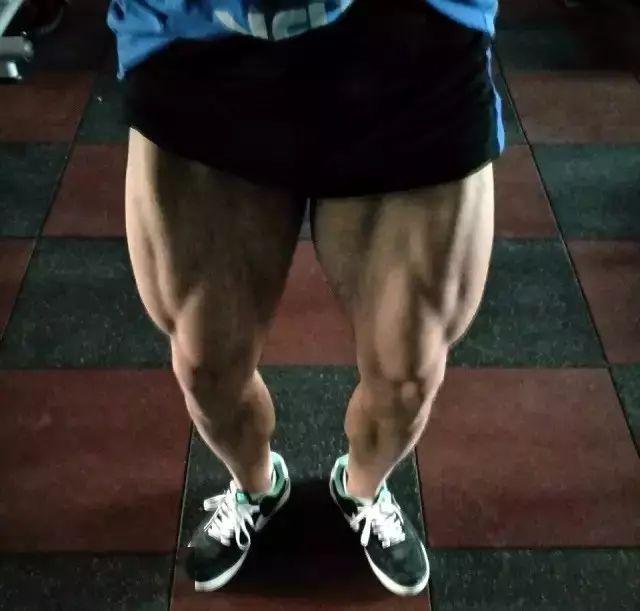 男人练腿增强的不仅是肌肉