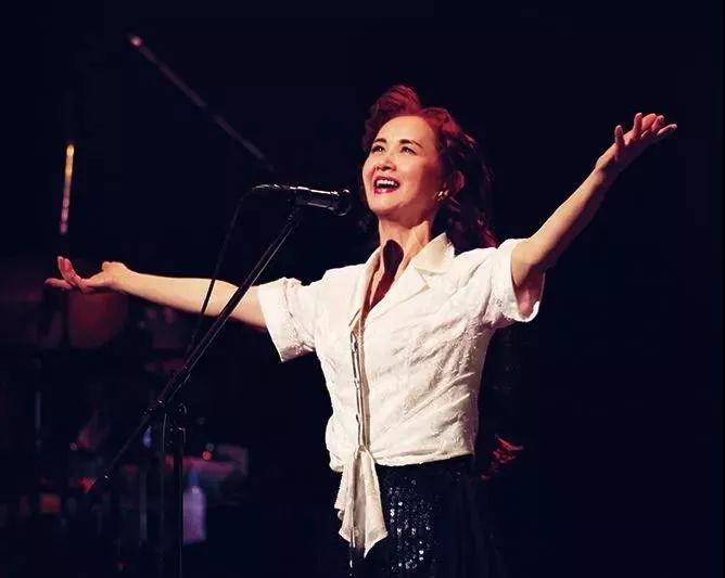 原唱是殿堂级歌姬中岛美雪.