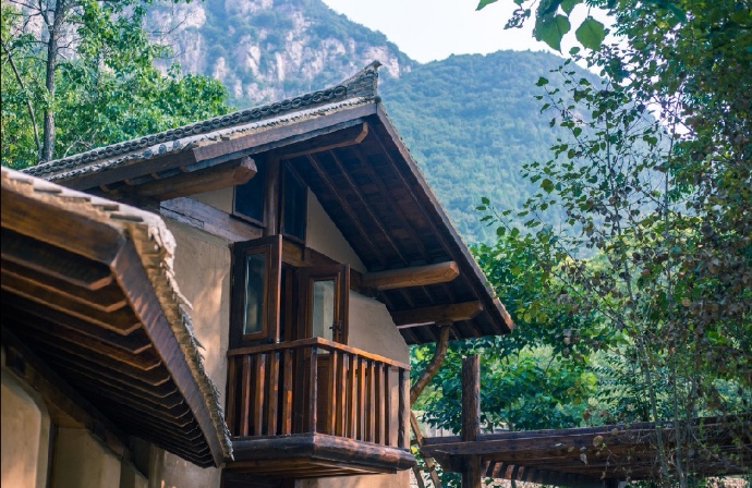 【美图美景】夏日山居好,凉风树下生