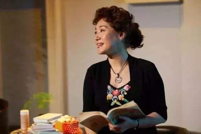 原创倪大红与王苏相恋四年为何转头娶了倪萍的妹妹倪炜