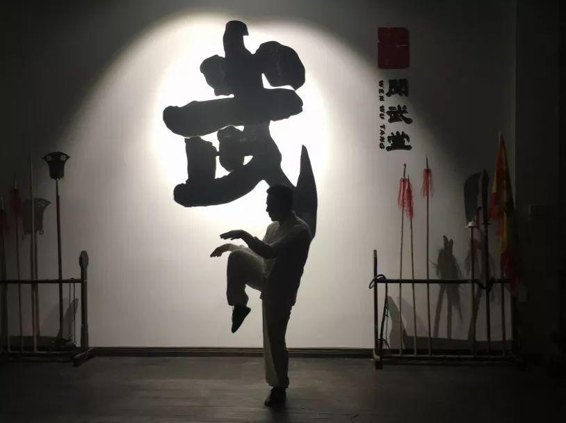 "艺"起抗"疫" | 致公党员鸣鹤拳传承人徐兰雨在疫情期间走红网络