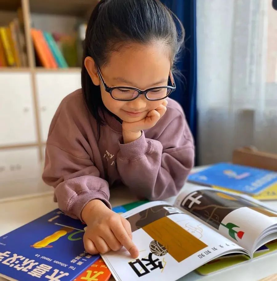 目标锁定在:打造具有美感的识字书,带给小朋友最大的视觉享受和学习