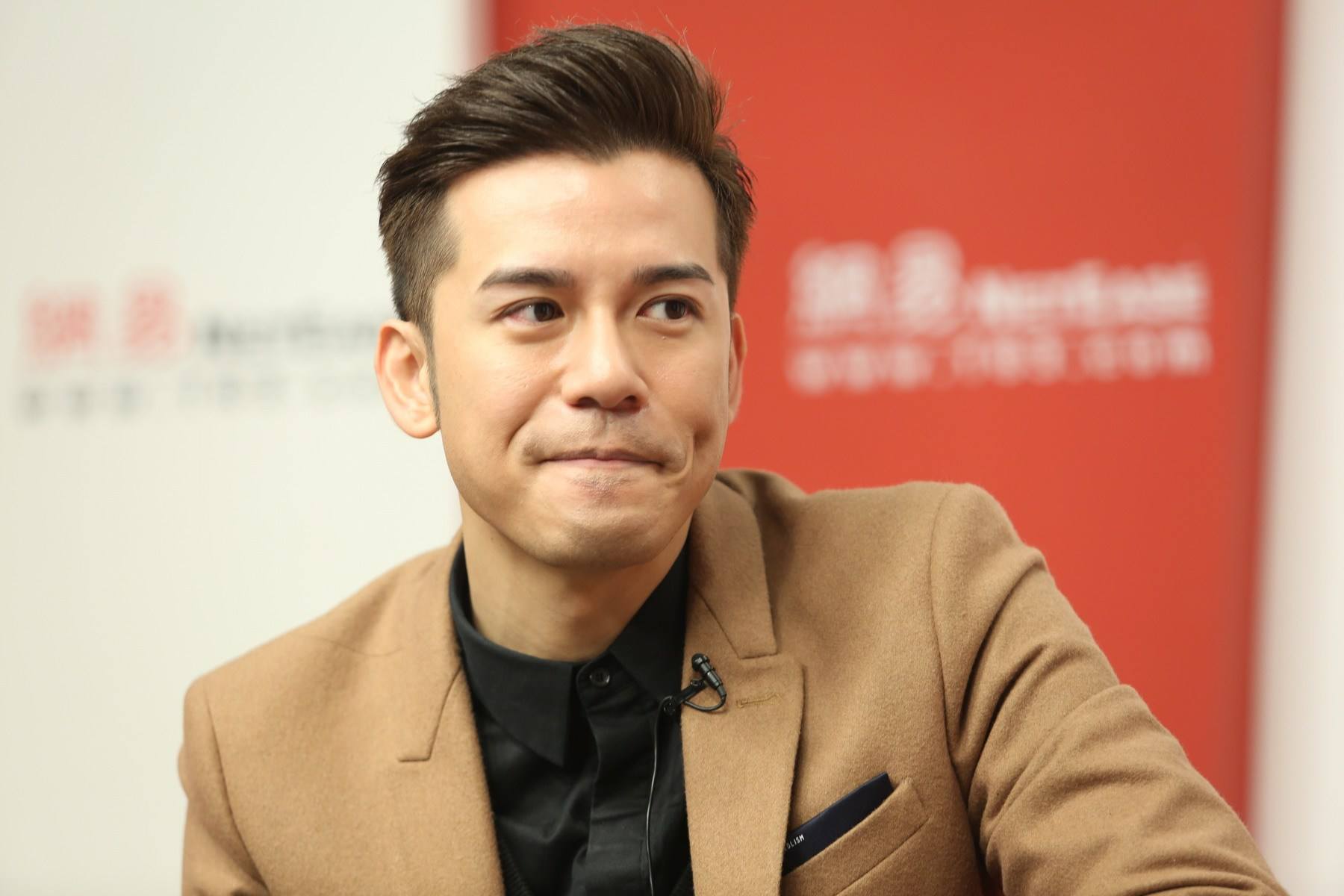 巢4年事业停滞不前,tvb小生无奈回归,可惜不受重视无缘大制作_沈震轩