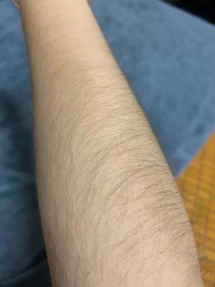 外表仙气的小仙女们,腿毛比大叔还浓密_女生