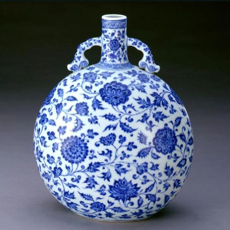 大雅大美的宝月瓶