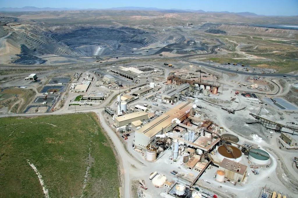 刚果金最强物流西非最大金矿商诞生南非厄瓜多尔暂停矿业活动