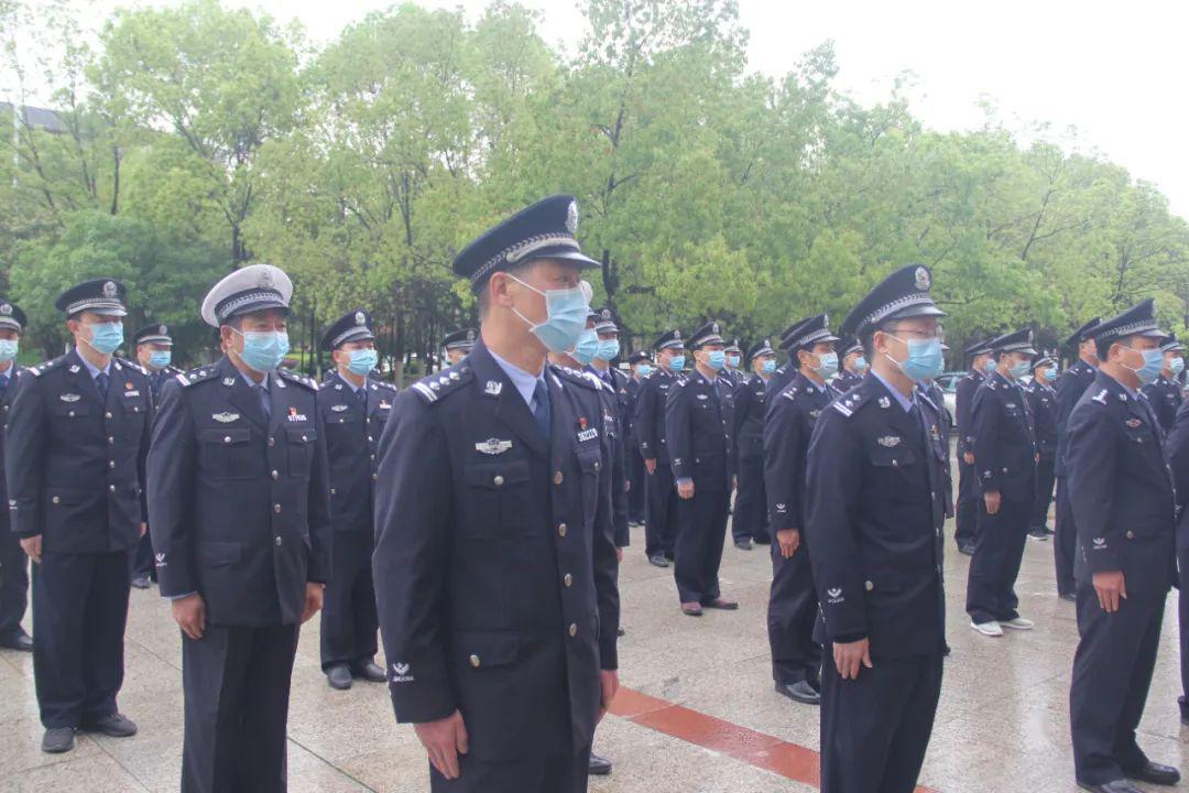 黄友忠 香港置地图片