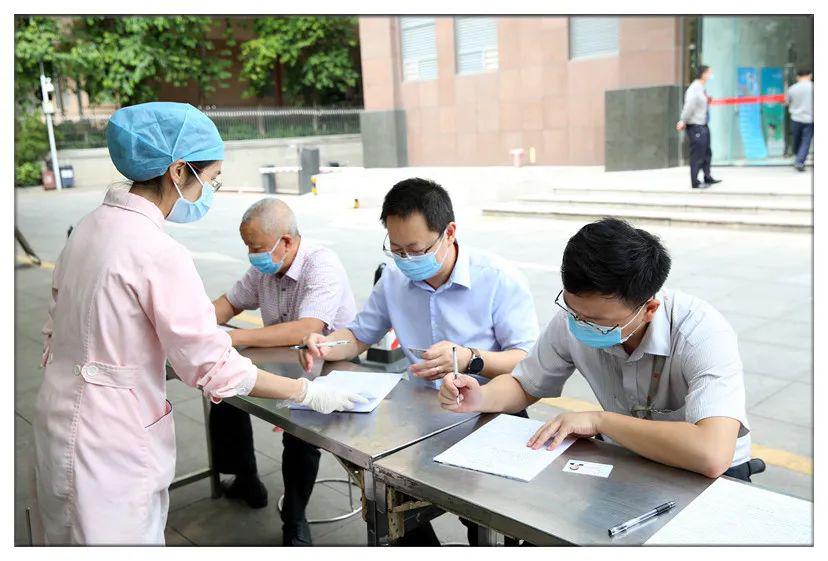 保障局68人43人14500毫升東莞市社會保險基金管理中心主任孫宏偉獻血0