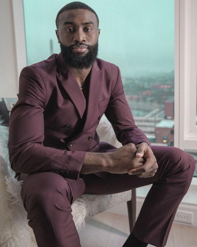 帅吗?杰伦-布朗instagram持续更新个人照