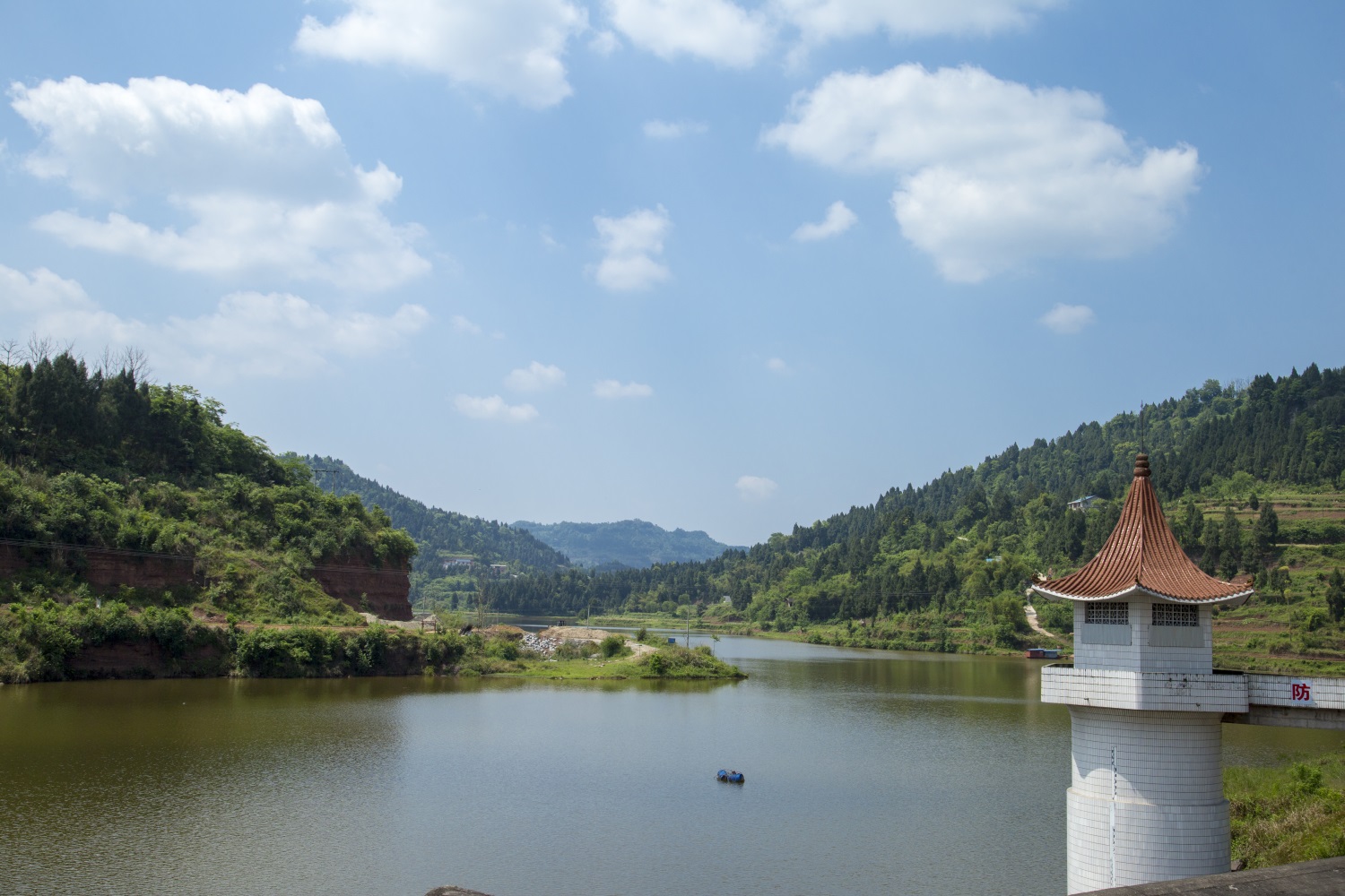 何永平野马 2019年摄于岳池县团结乡乡愁 何永平野马 2018年摄于顾县