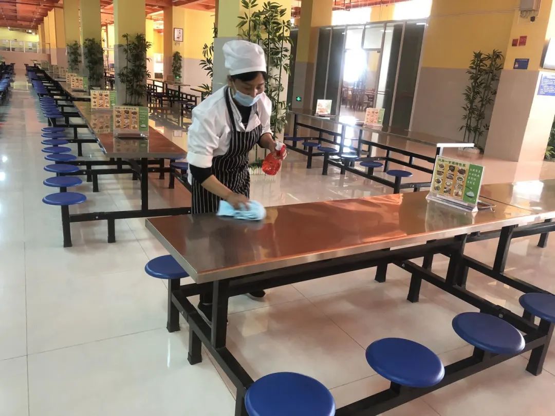 返校后,学生在校如何用餐?_食堂