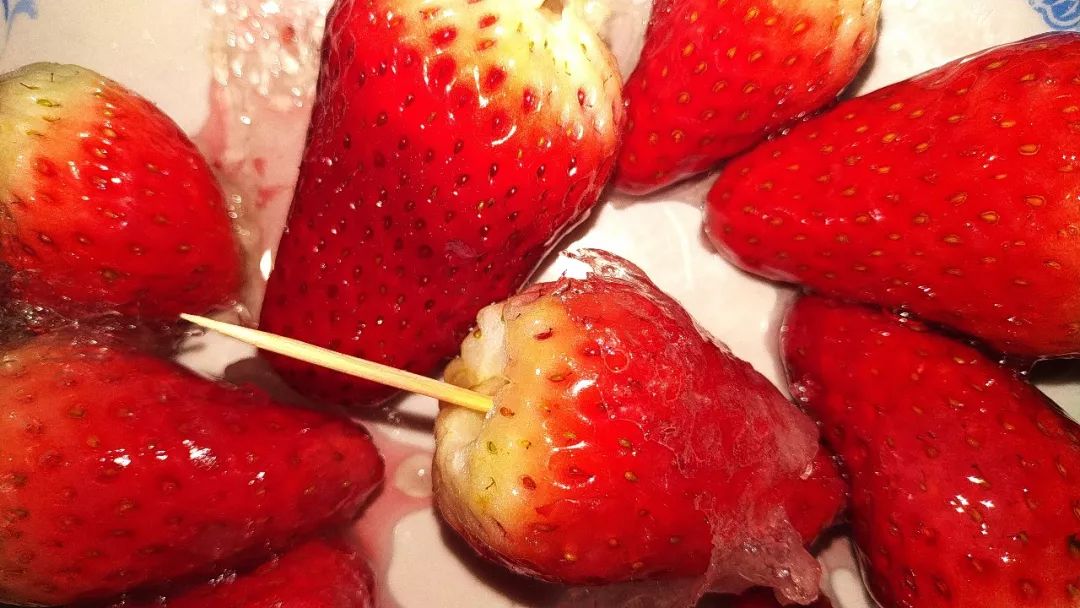 的发祥地,著名菜肴有拔丝苹果,拔丝山药,拔丝红薯,拔丝金枣,拔丝樱桃