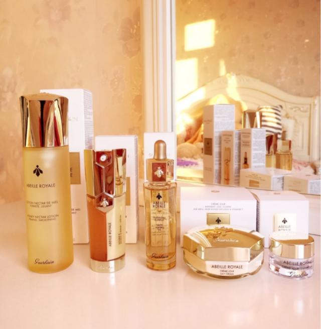 guerlain娇兰创立于1928年,是一款来自法国巴黎的知名护肤品品牌,娇兰