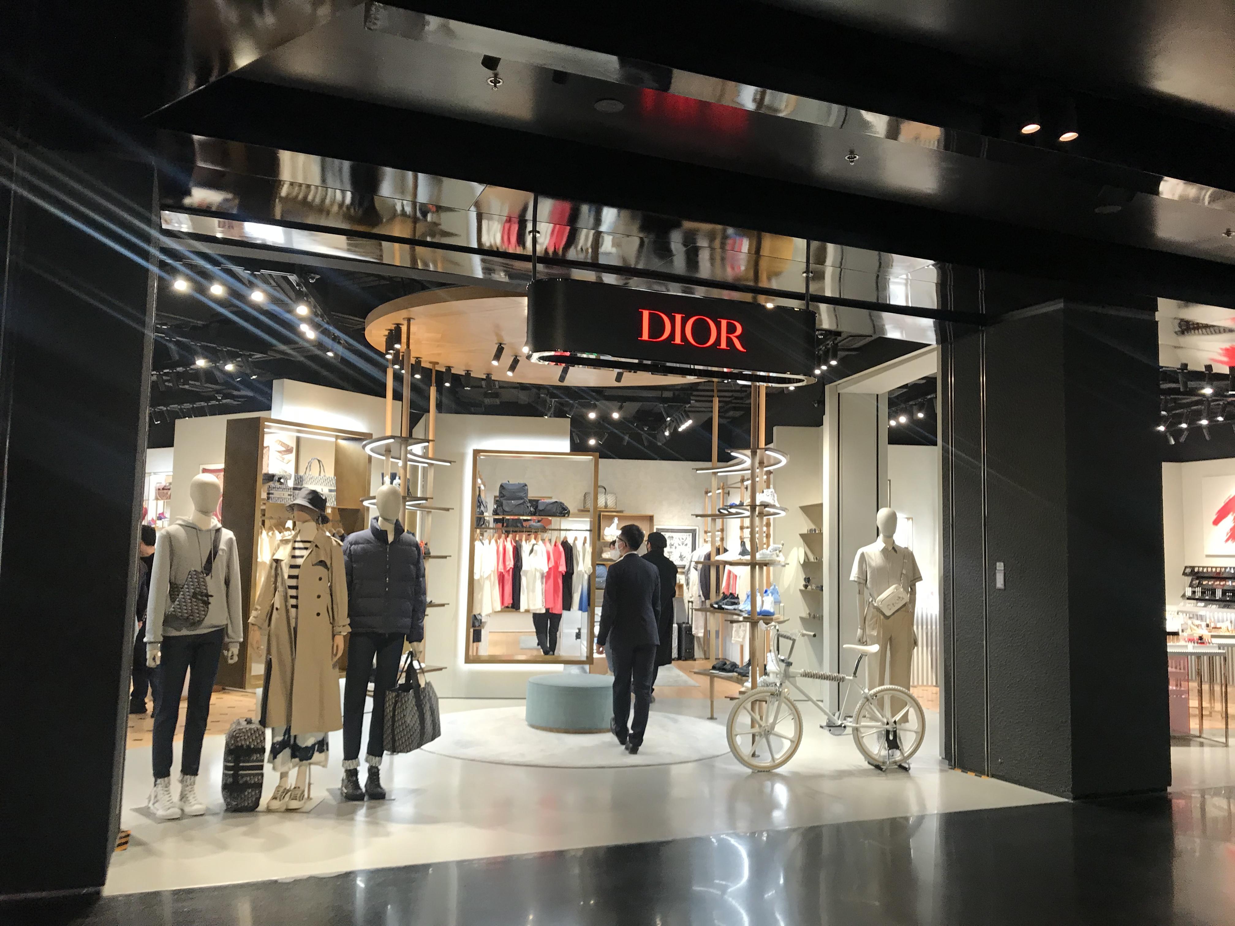 网红打卡地skp-s能否复制"亲哥哥"的辉煌业绩_品牌