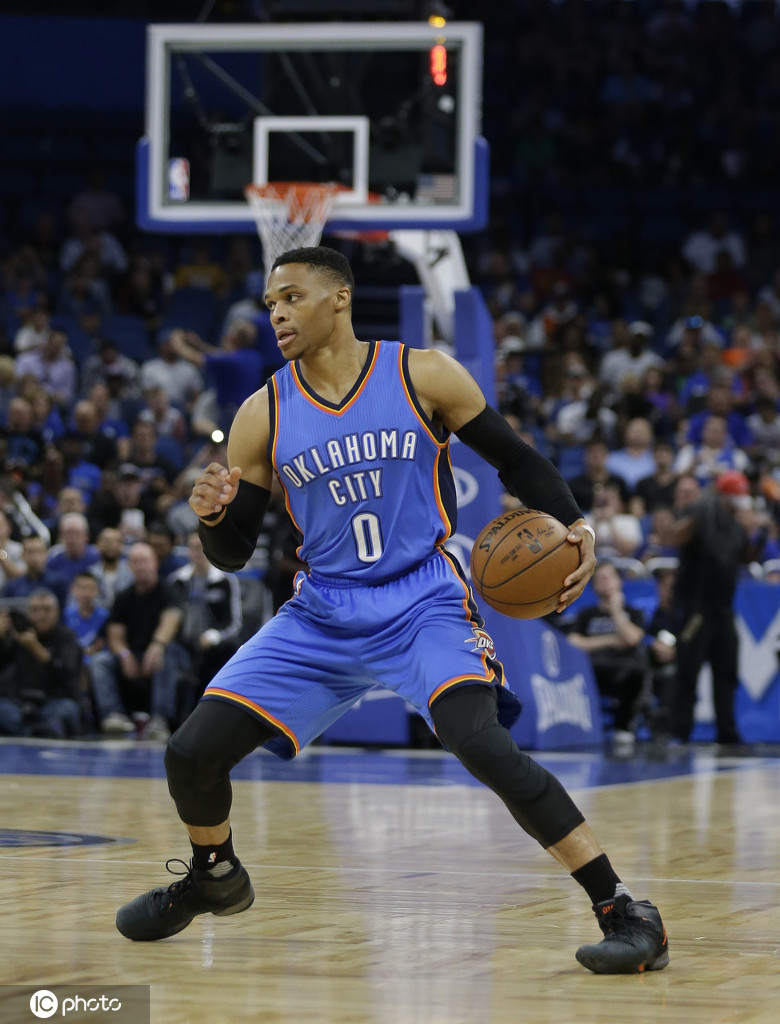 组图:历史上的今天!威少狂砍57分13篮板11助攻