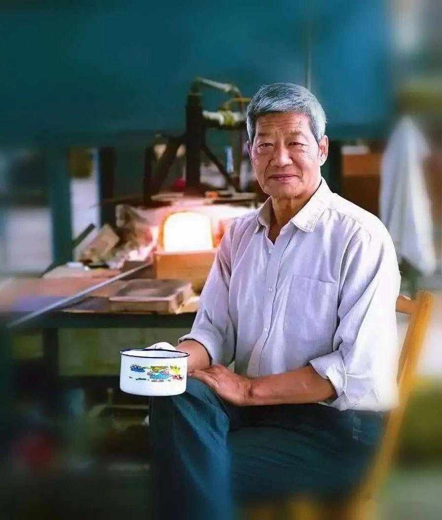 西冶工坊之王德鸿纳徒记