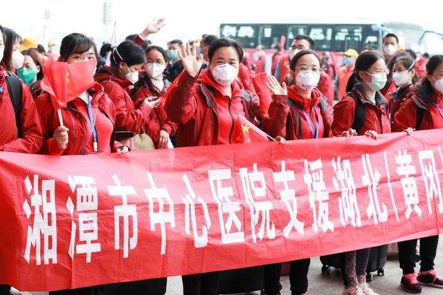 湖南江西援鄂医疗队返程不忘感谢湖北