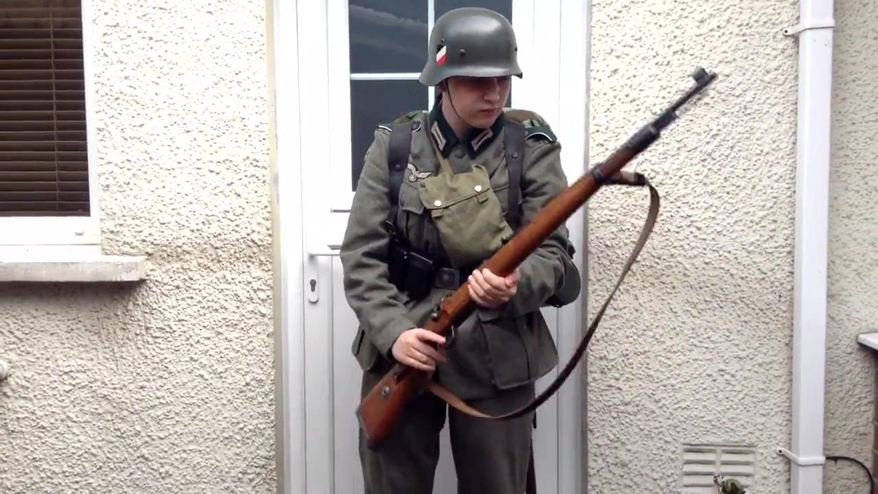 原创德军钢盔上各种鹰徽闪电图案代表什么用二十张图来详细介绍