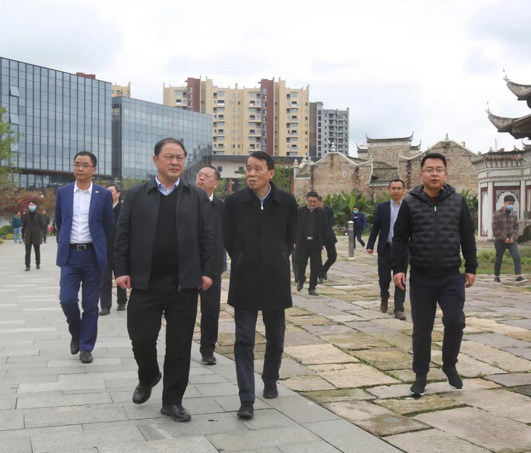 万载古城,当了一回"游客",了解我县文旅产业恢复营业情况,县委书记胡