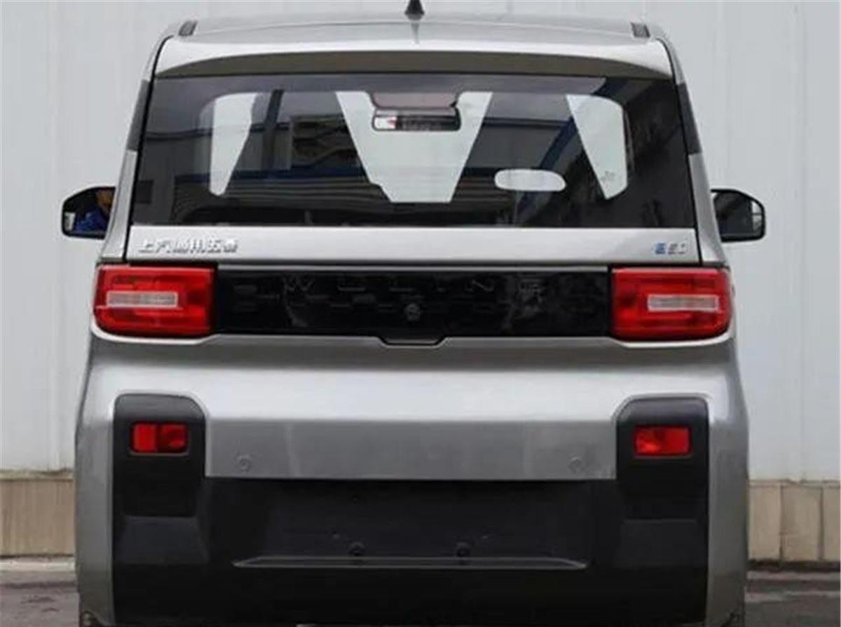 五菱首款四座纯电微型车官图发布神似宏光标配4个座椅