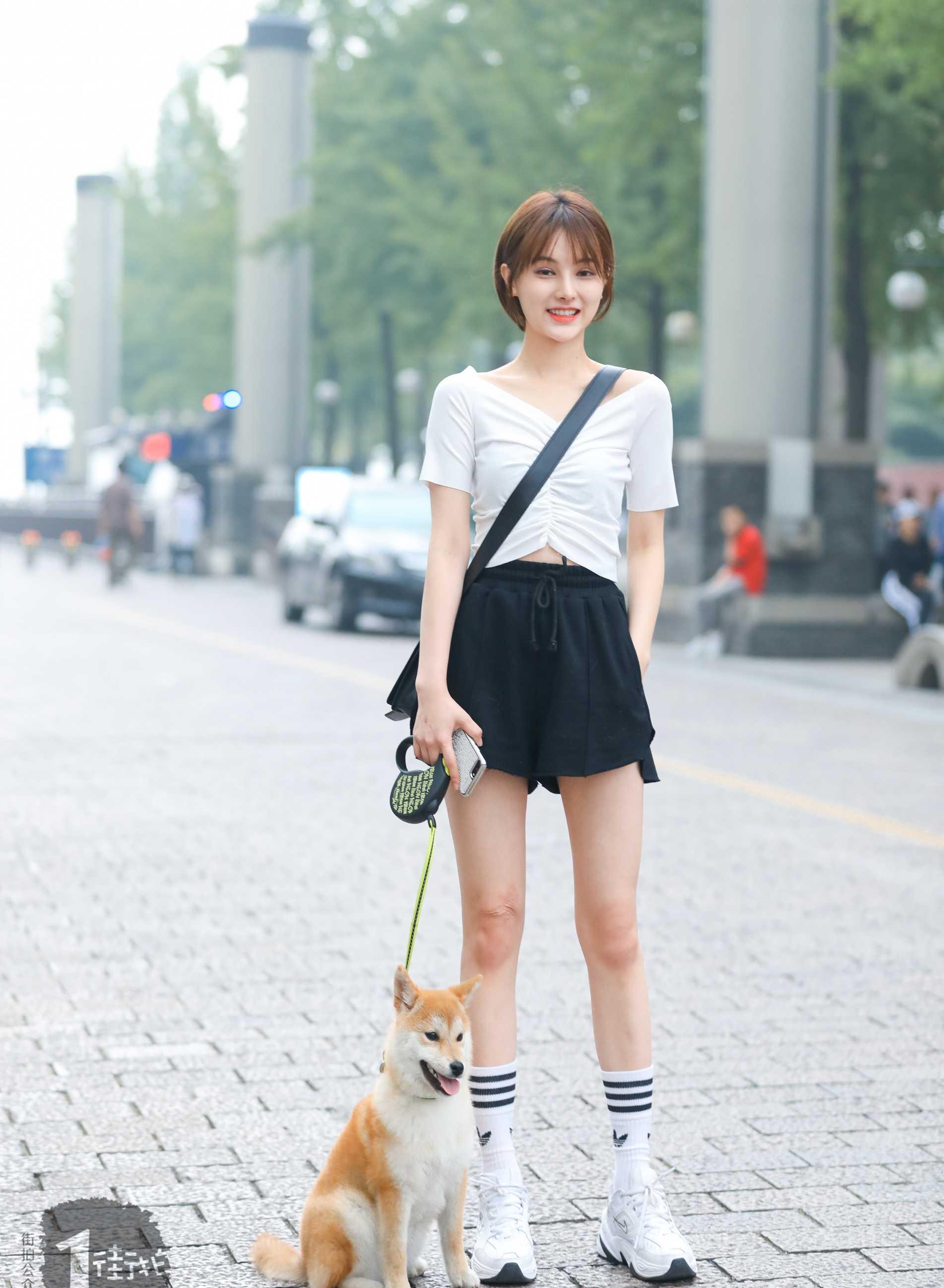 原创超短裤美女齐上阵清凉又减龄这种骨感美也太撩人了吧