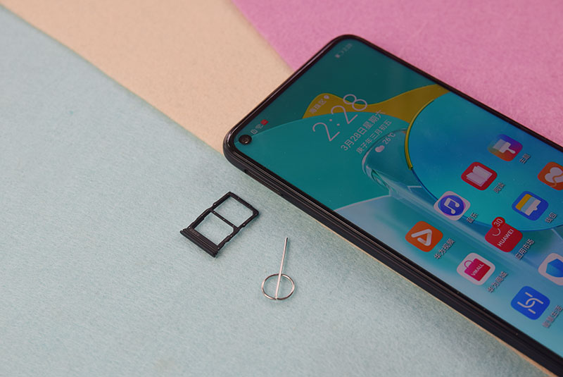 首发麒麟820芯片40w快充荣耀30s这款2399元旗舰真香吗