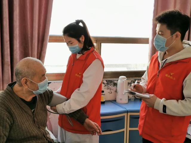 在医养结合的体制中看看医务社工如何发挥作用