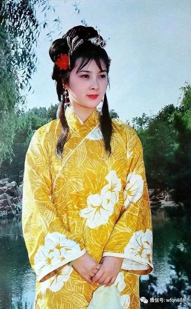 贾敬能够在年老的时候和妻子还孕育了一个女儿,更是贾府中唯一一个没