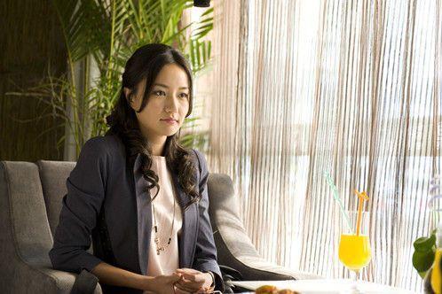 凌晨三点,男人看到分房睡的妻子在做这件事,果断结束婚外的恋情_常欢