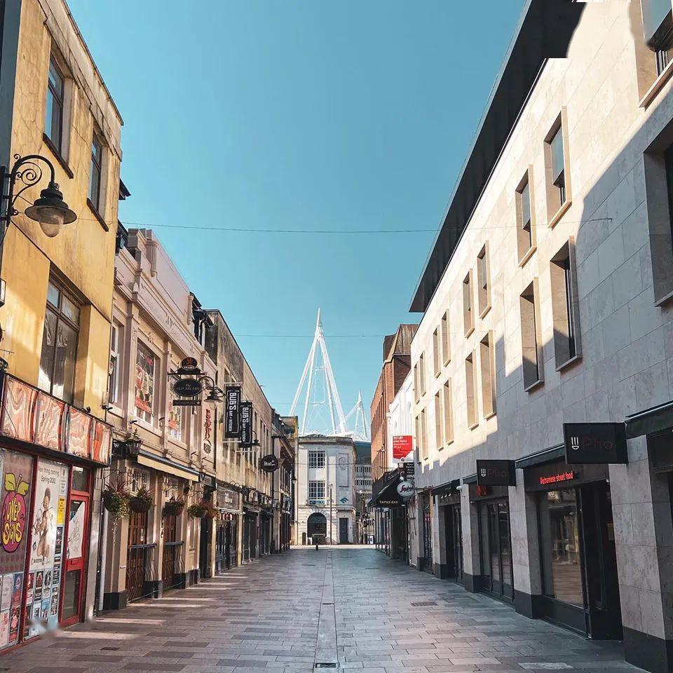 封城下的卡迪夫日常繁华街道空空如也