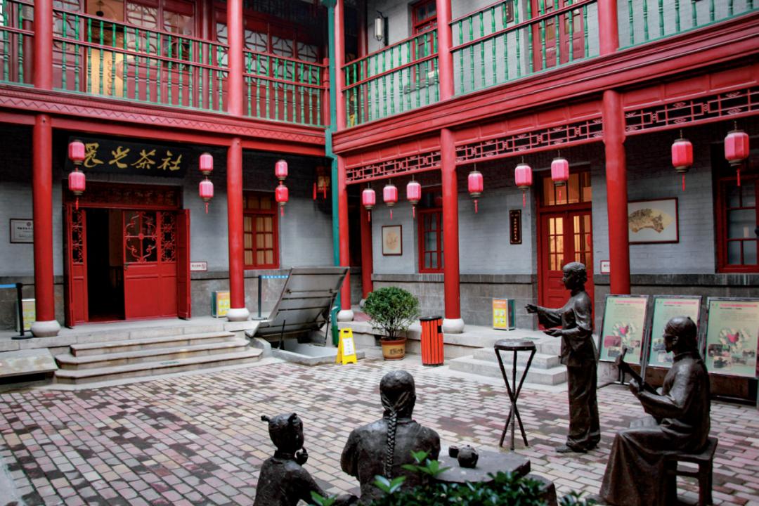 热闹的商埠区一带,如大观园书场,南岗子书场,萃卖场,明湖居,进德会