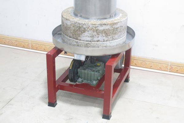 教大家选择高质电动石磨机的方法