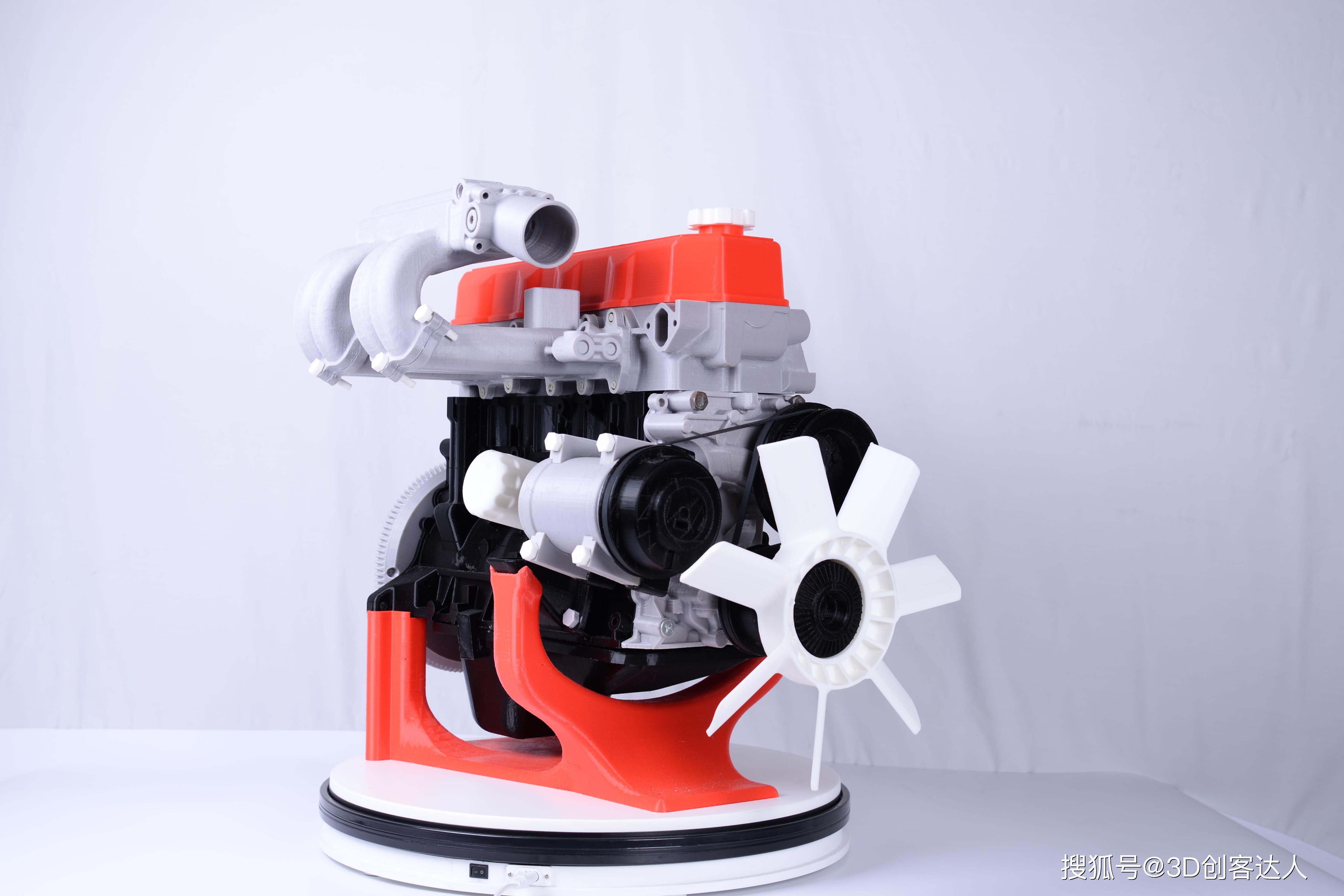 3d打印汽车发动机,细节精致,还能活动