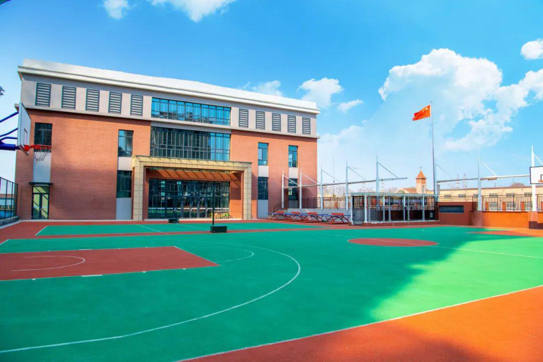 李沧新校抢先看伍青岛大枣园小学恒新理念下的幸福校园