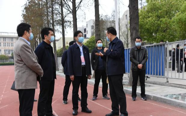 息县抓实"一三六" 全力做好高三复学安全演练工作