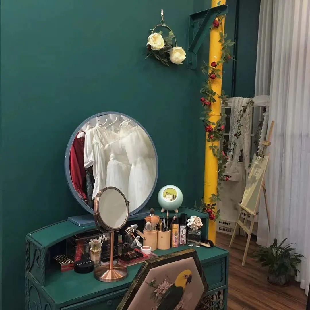 听说潮男潮女都会打卡这家自拍馆