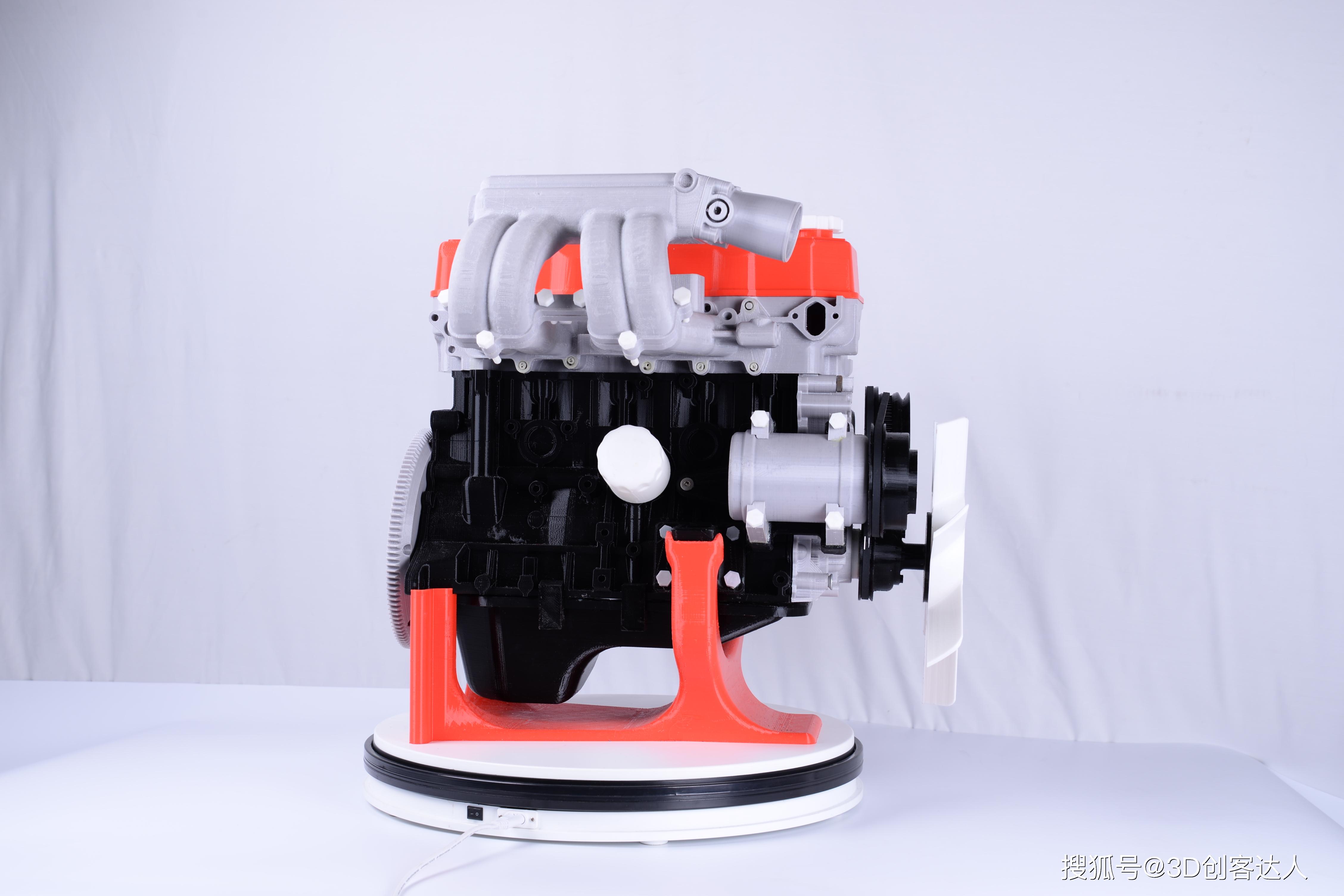 3d打印汽车发动机,细节精致,还能活动