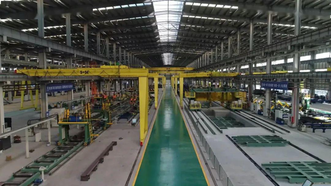 vlog丨跟着工人小哥走访华北地区最大装配式钢结构生产基地