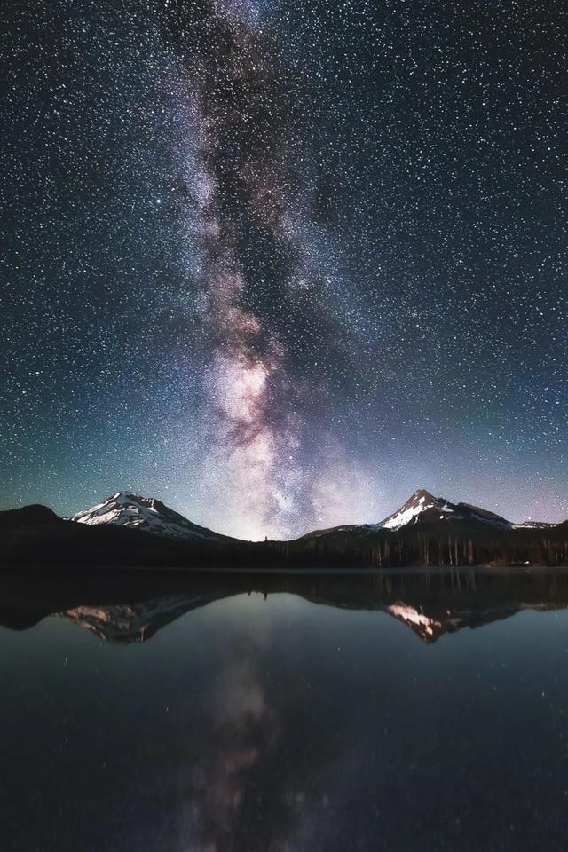 俄勒冈旅行画报夜空下的浩瀚星辰告诉你希望在前方