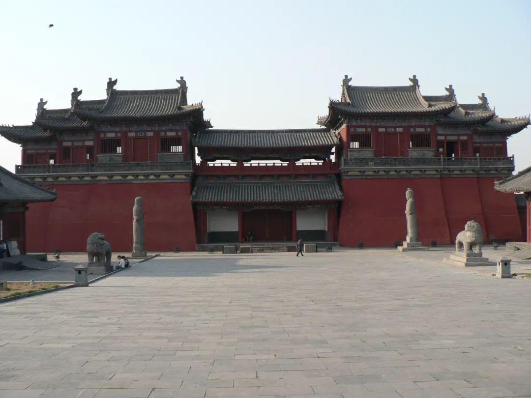 北宋皇陵河南省级文物保护单位伏羲台遗址,位于巩义市河洛镇洛口村.