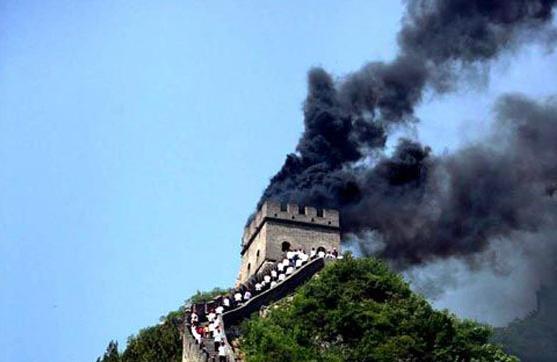 一时间烽火连天,狼烟四起.